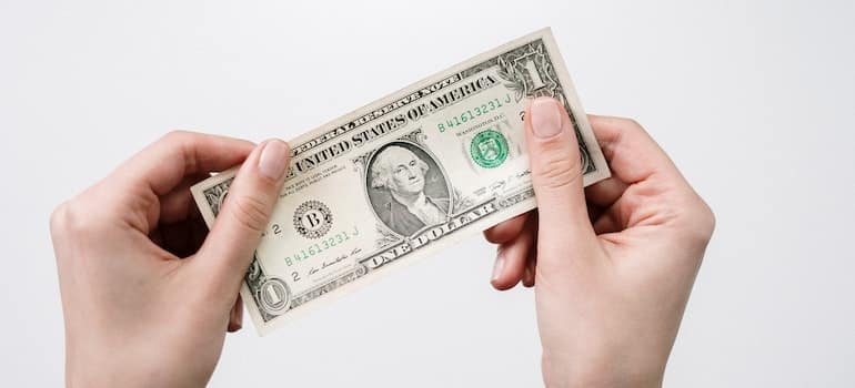 When is the cheapest time to move long distance depends on many factors